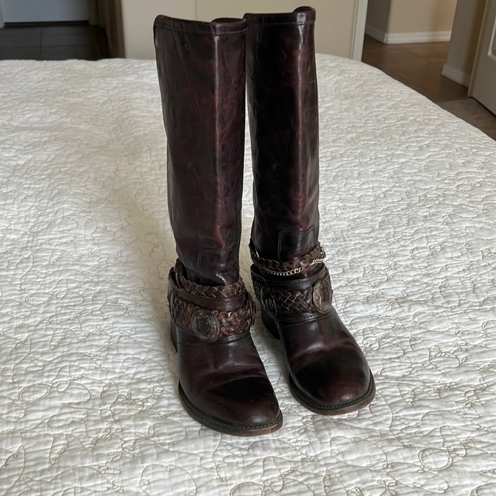Gorgeous Breck boots by Freebird